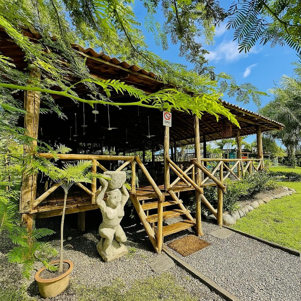 Hotel Cocomar Parrita Esterno foto